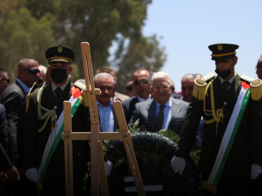 الرئيس عباس: السلطة الفلسطينية واحدة واليد التي ستمتد لأمن شعبنا ستُقطع