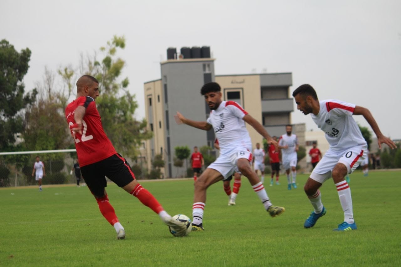 بالصور : الأهلي "المنقوص" يفلت بالتعادل أمام غزة الرياضي