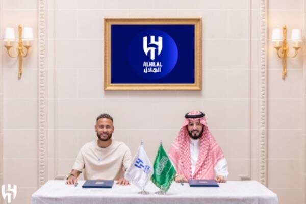 بالصور.. الهلال يعلن التعاقد مع نيمار