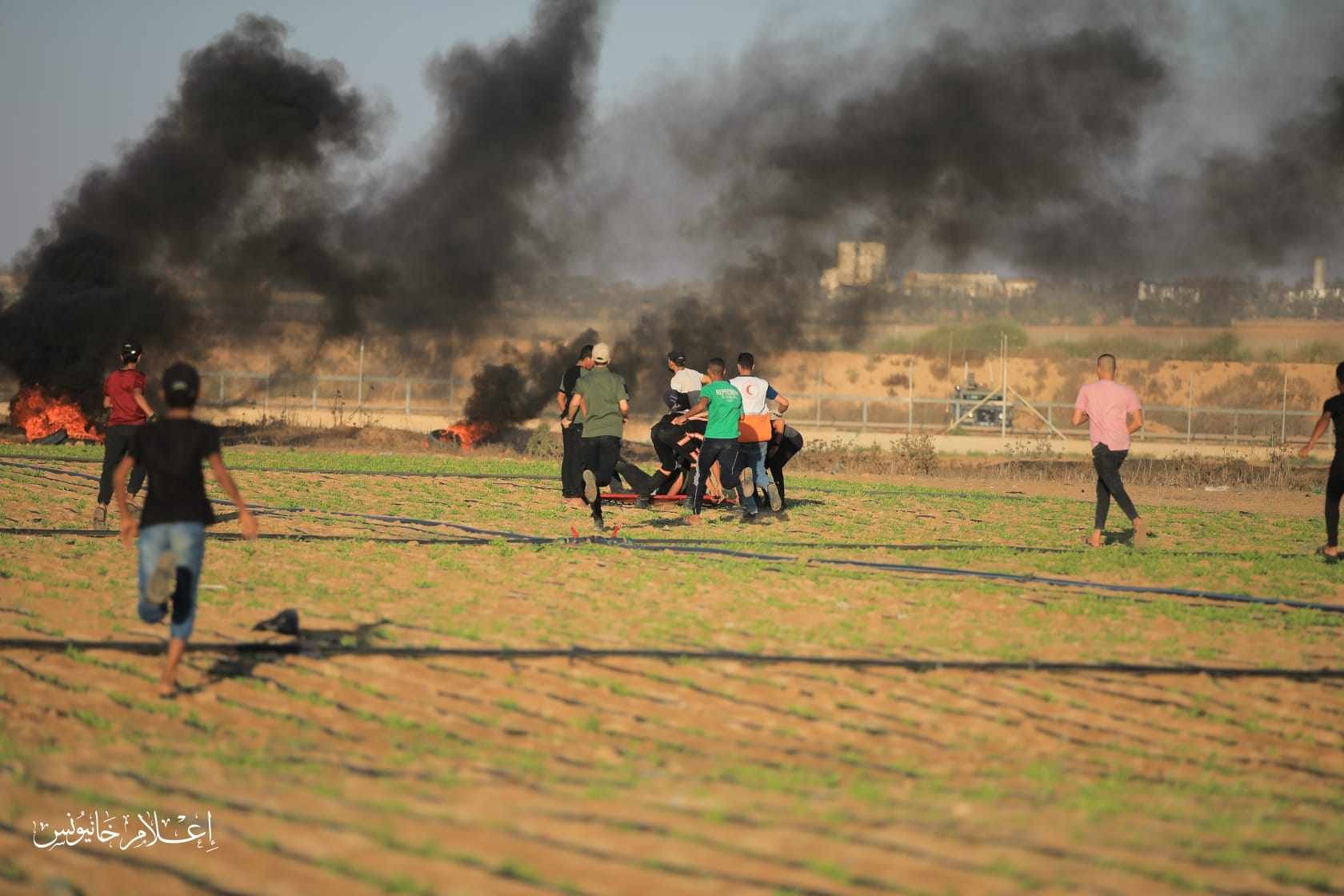 بالصور: الاحتلال يقمع التظاهرات السلمية شرق قطاع غزة