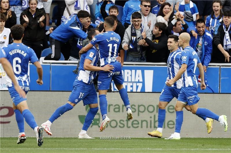 بالصور : ألافيس يتجاوز فالنسيا في الدوري الإسباني