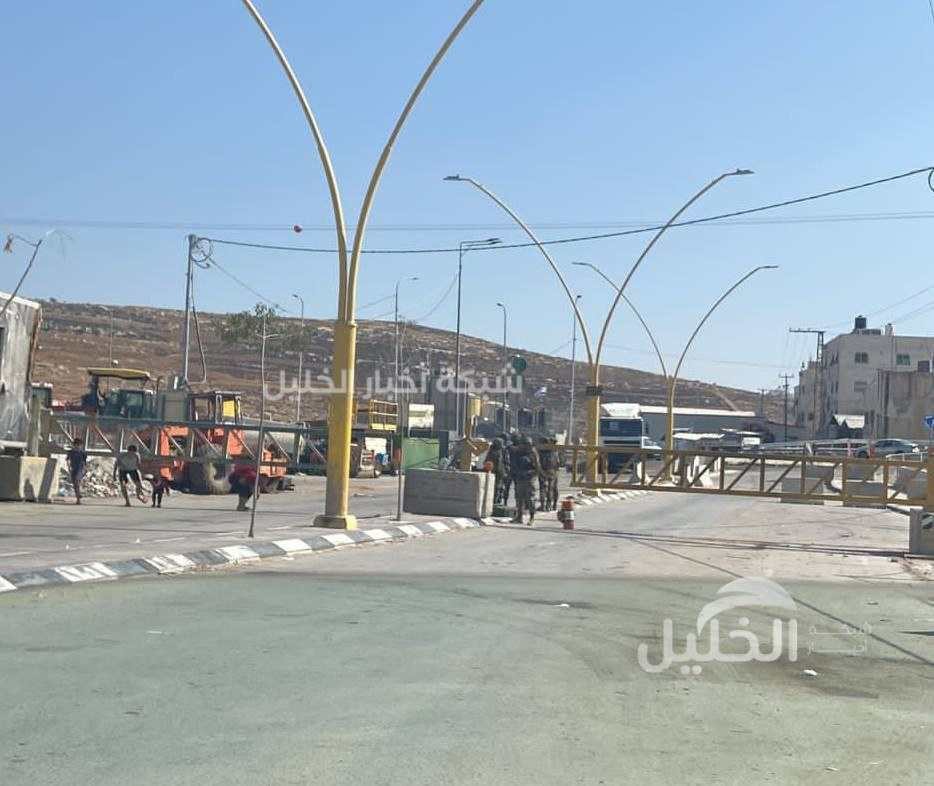 الاحتلال يزعم تعرّض مستوطنة "كريات أربع" لعملية إطلاق نار