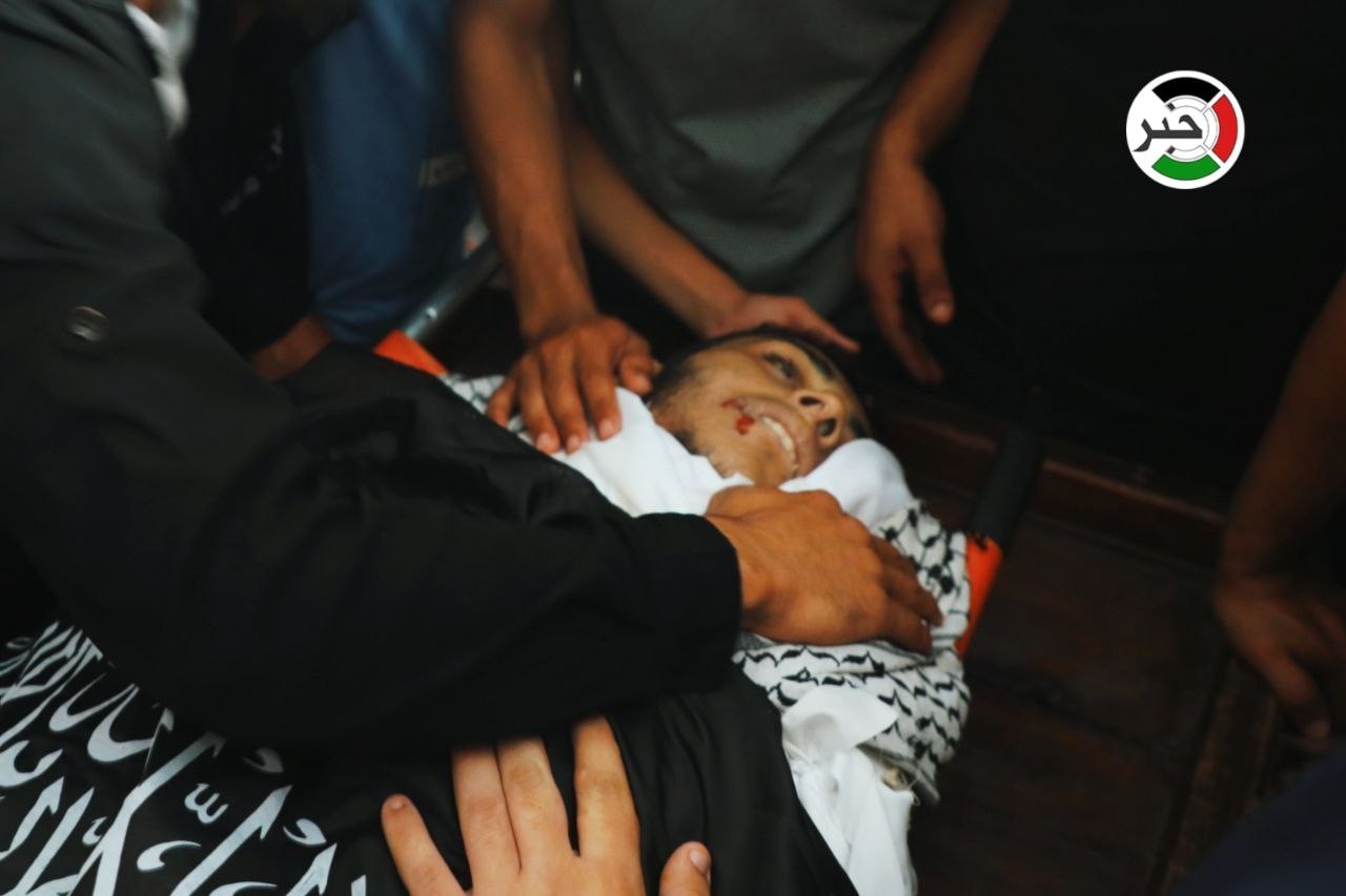 أهالي شمال غزة يُشيعون جثمان الشهيد مجدي غباين