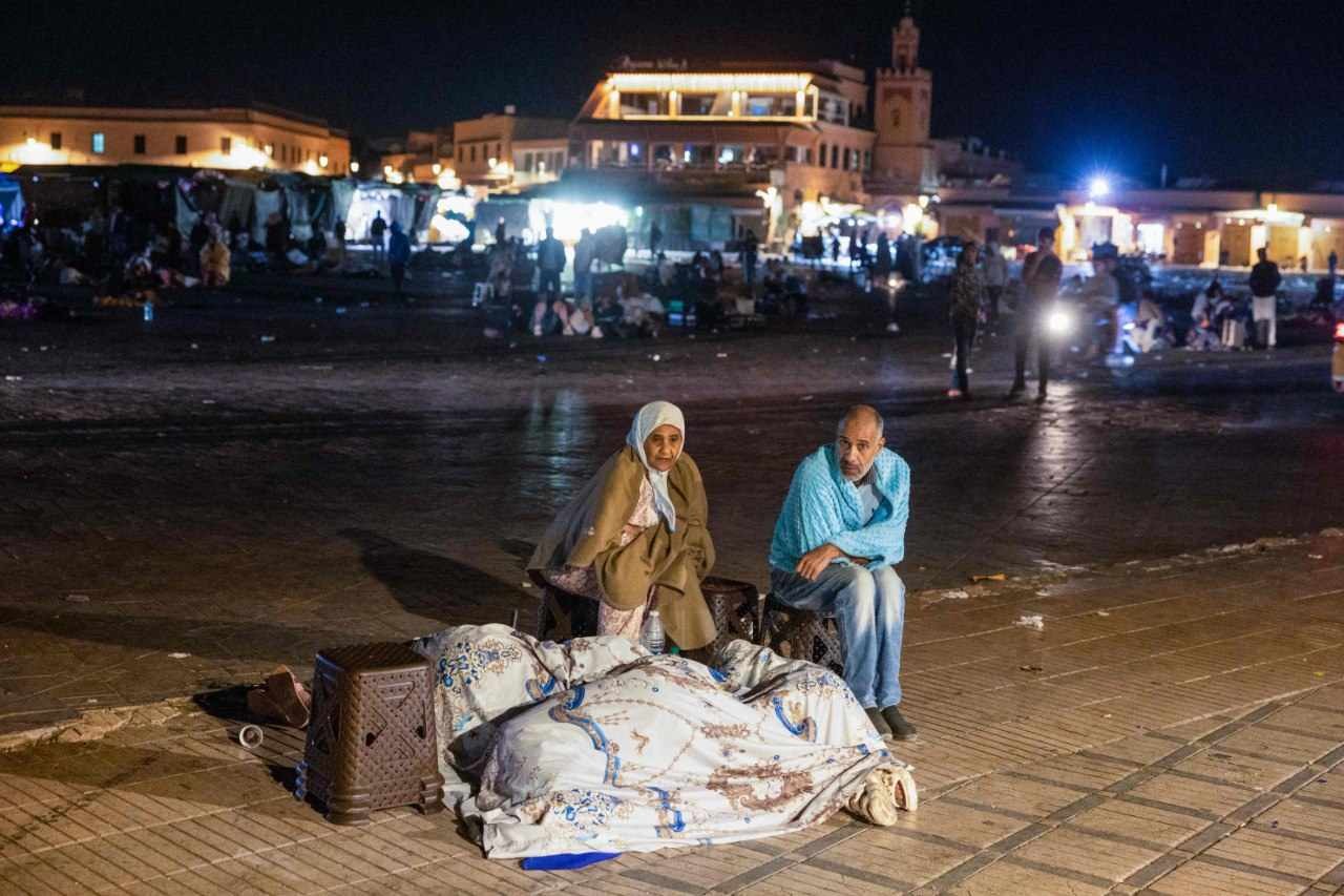 مئات القتلى والإصابات إثر زلزال مُدمر بقوة 7 درجات يضرب المغرب