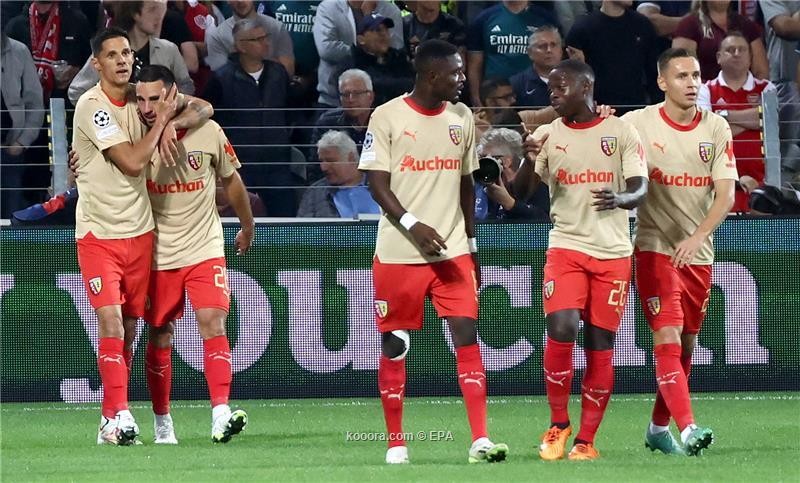 بالصور : لانس الفرنسي يكسر فرحة آرسنال بفوز مفاجئ في دوري الأبطال