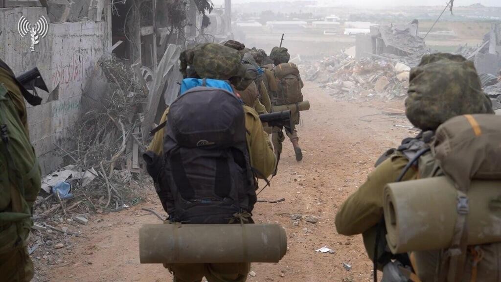 صور : الجيش الإسرائيلي: نخوض اشتباكات عنيفة جدا في غزة