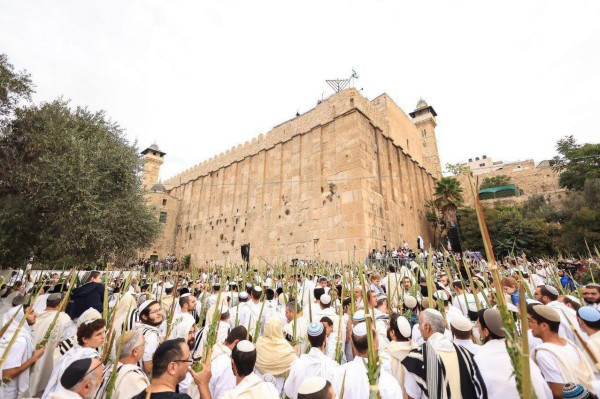 بن غفير يقتحم المسجد الإبراهيمي في الخليل