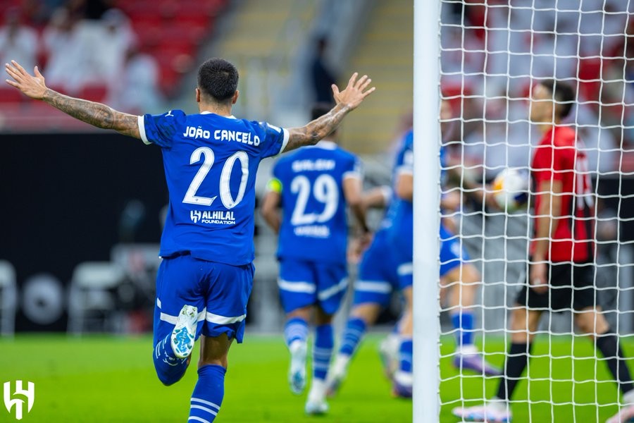 بالصور.. الهلال يكتفي بثلاثية في شباك الريان