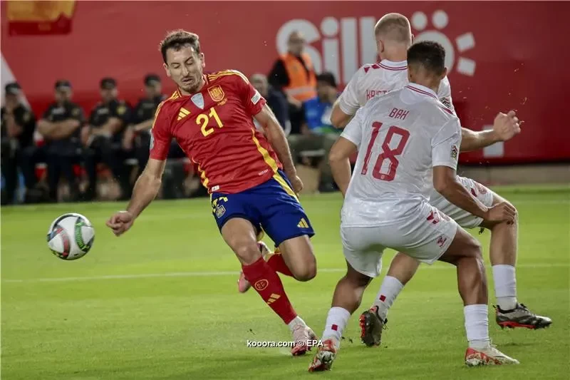 بالصور: إسبانيا تتجنب التعثر أمام الدنمارك