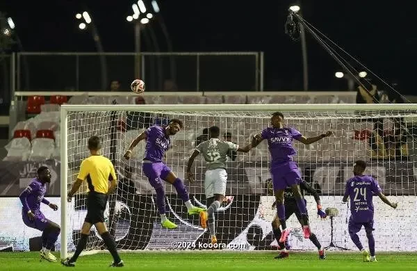 بالصور.. الهلال يكتسح الطائي بكأس الملك