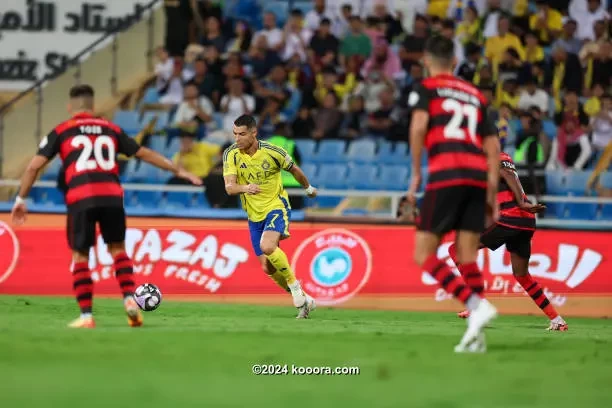 بالصور.. لدغة ماني تهدي النصر فوزا ثمينا على الرياض