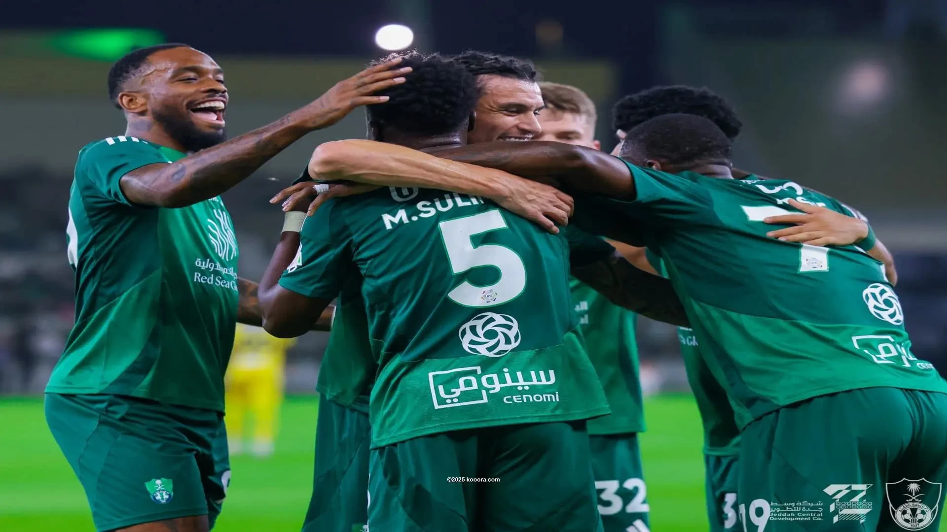بالصور : أهلي جدة يعبر التعاون بثنائية في ليلة الفرص المهدرة