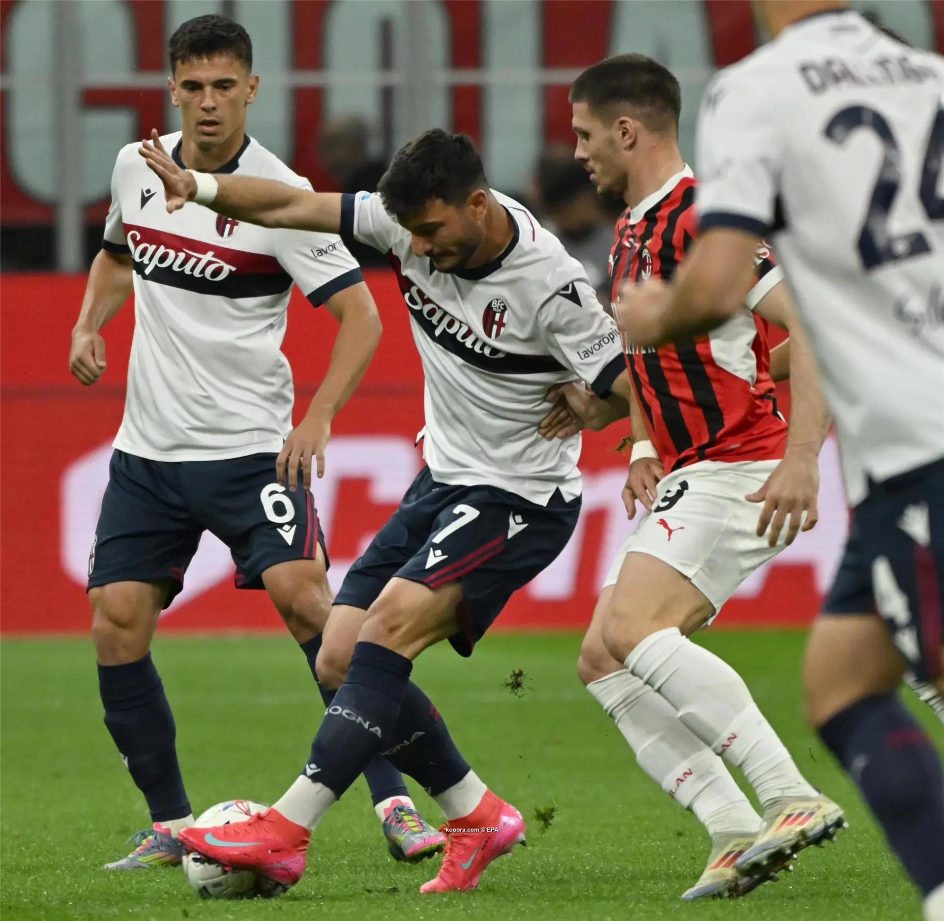 بالصور : ميلان يقلب الطاولة على بولونيا ويتمسك بحلم أوروبا