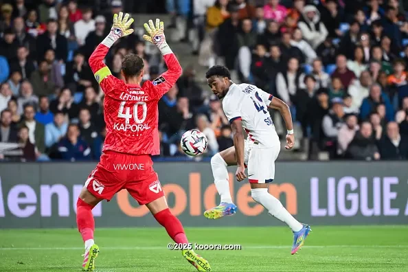 بالصور : بالصف الثاني.. باريس يعود للانتصارات بسحق مونبلييه