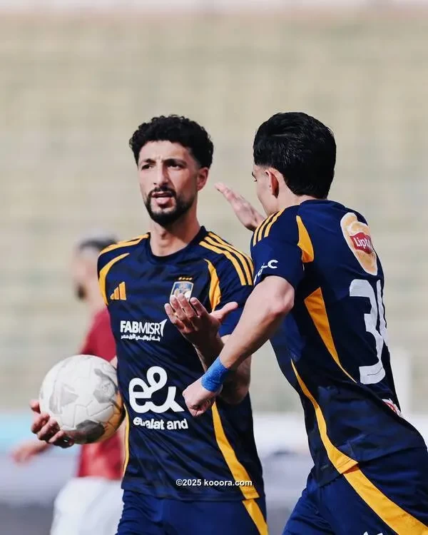 بالصور : الأهلي يعزز صدارة الدوري المصري بفوز صعب على سيراميكا