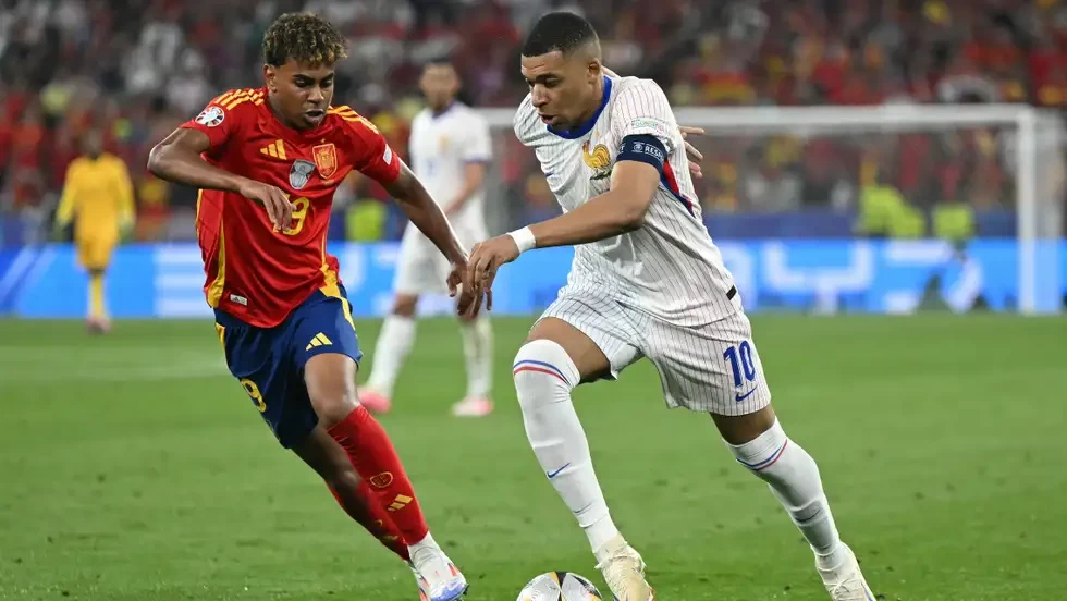 إسبانيا تُذل فرنسا في ملحمة تاريخية.. وتقتحم نهائي دوري الأمم