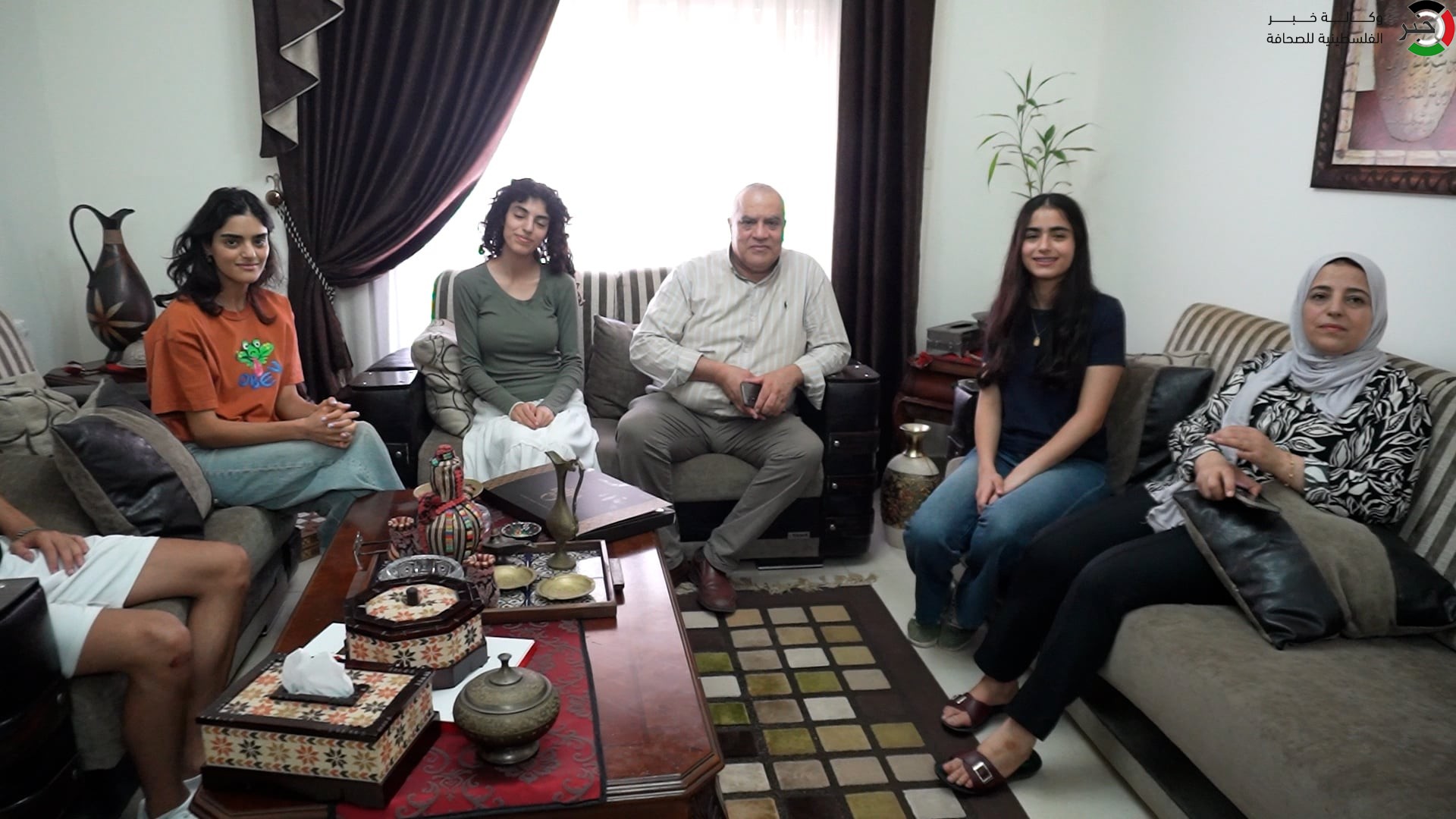 بالفيديو: وكالة "خبر" ترصد فرحة الأولى على فلسطين بالثانوية العامة "توجيهي 2025" لين عموص