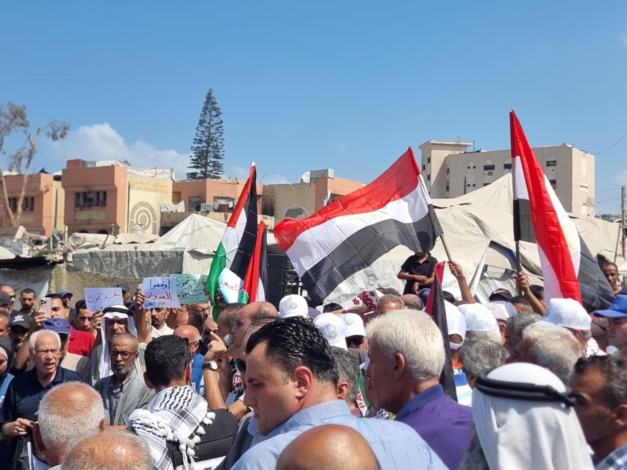 شاهد: انطلاق الحراك الفلسطيني الأضخم للمطالبة بوقف حرب الإبادة الجماعية في غزة