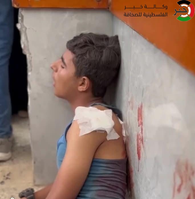 شاهد: مستشفيات غزة تُعاني نقصاً حاداً في الأسِرة والأطباء يفاضلون بين الجرحى لإنقاذ حياتهم
