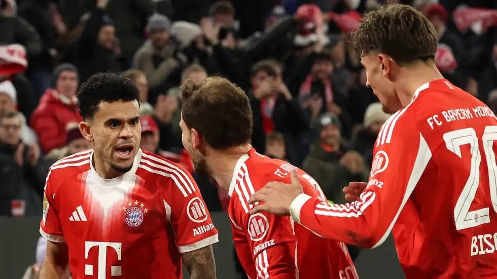 بالصور: بايرن ميونخ يعاقب سانت باولي بثلاثية مثيرة