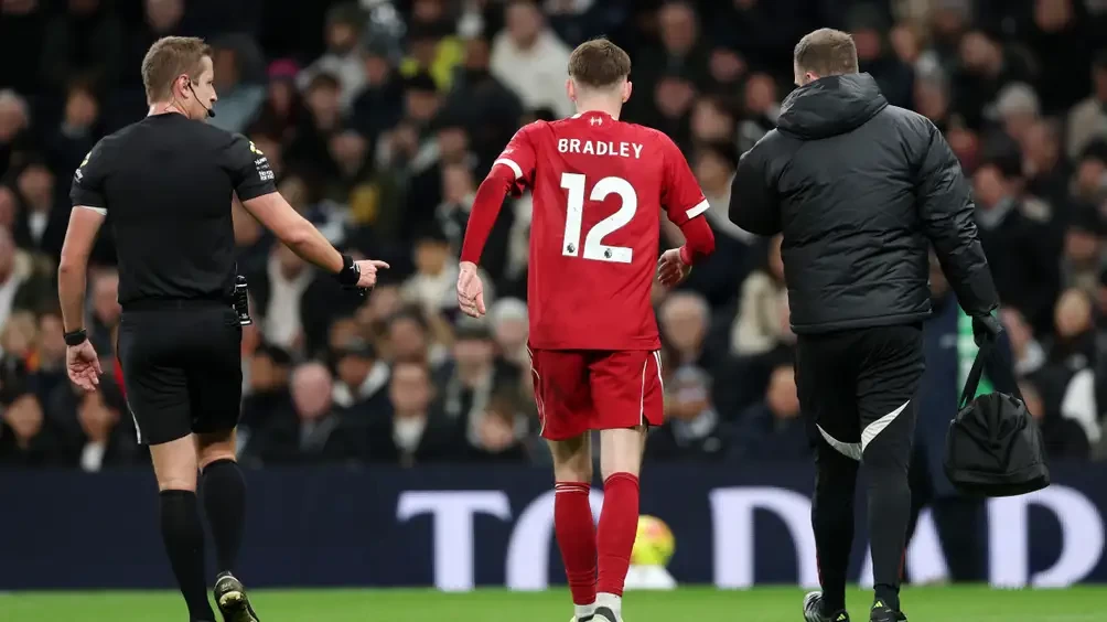 بالصور : ليفربول ينجو من ريمونتادا توتنهام "المنقوص" بفوز مثير