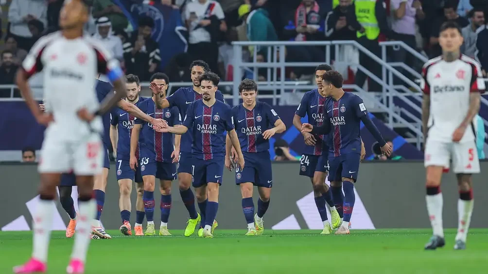 بالصور :  بالقفاز الذهبي.. سان جيرمان يحقق السداسية وينتزع كأس القارات من أنياب فلامنجو